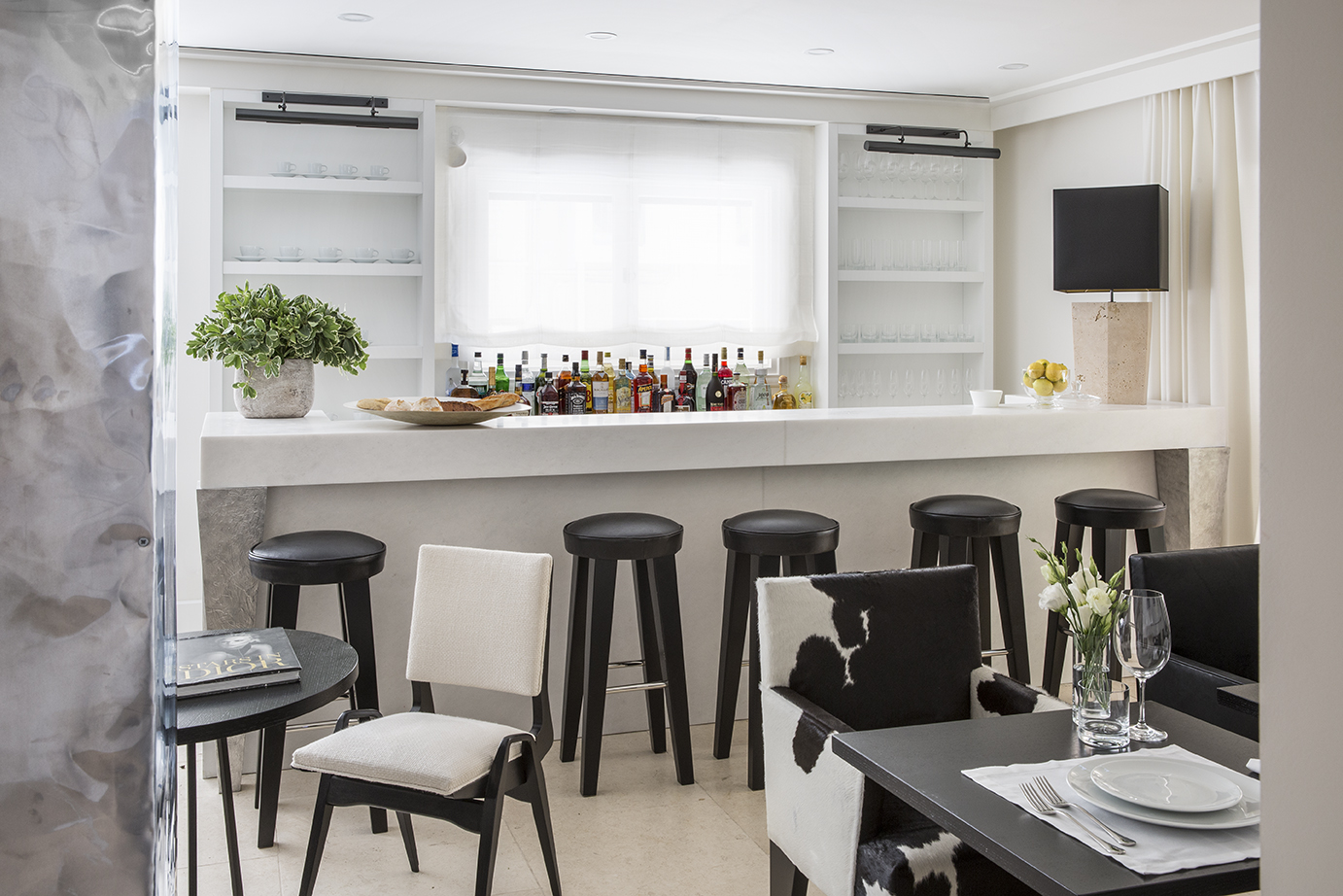Breakfast bar