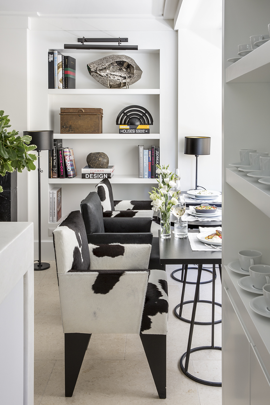 Dining room seating